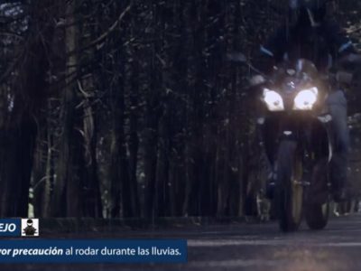 5. MANEJO cuidados de una moto en lluvia